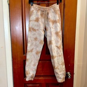 Rare ARITIZIA tna Stoney Beige/Ice Grey sweatpants